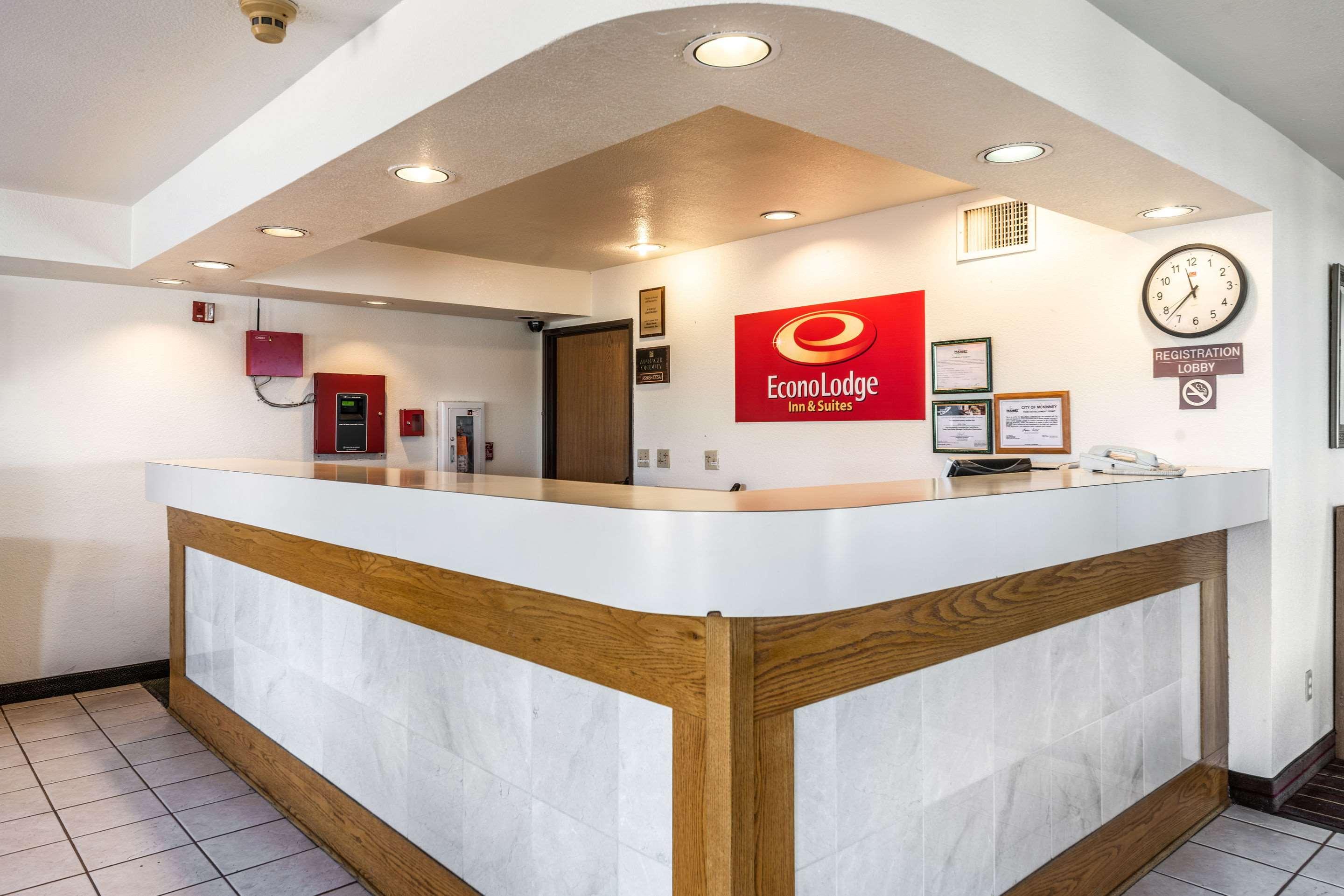 Econo Lodge Inn & Suites McKinney Buitenkant foto