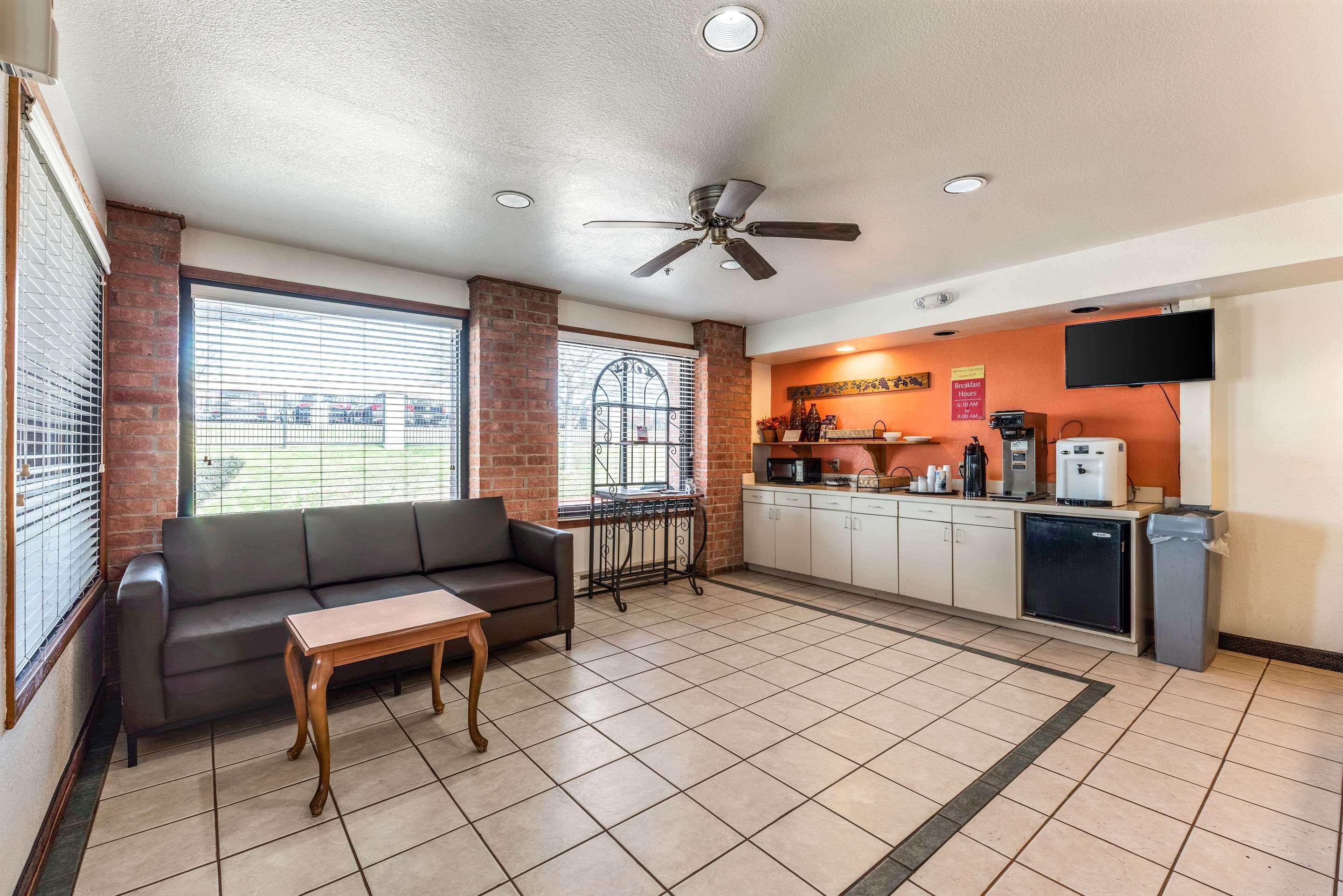 Econo Lodge Inn & Suites McKinney Buitenkant foto