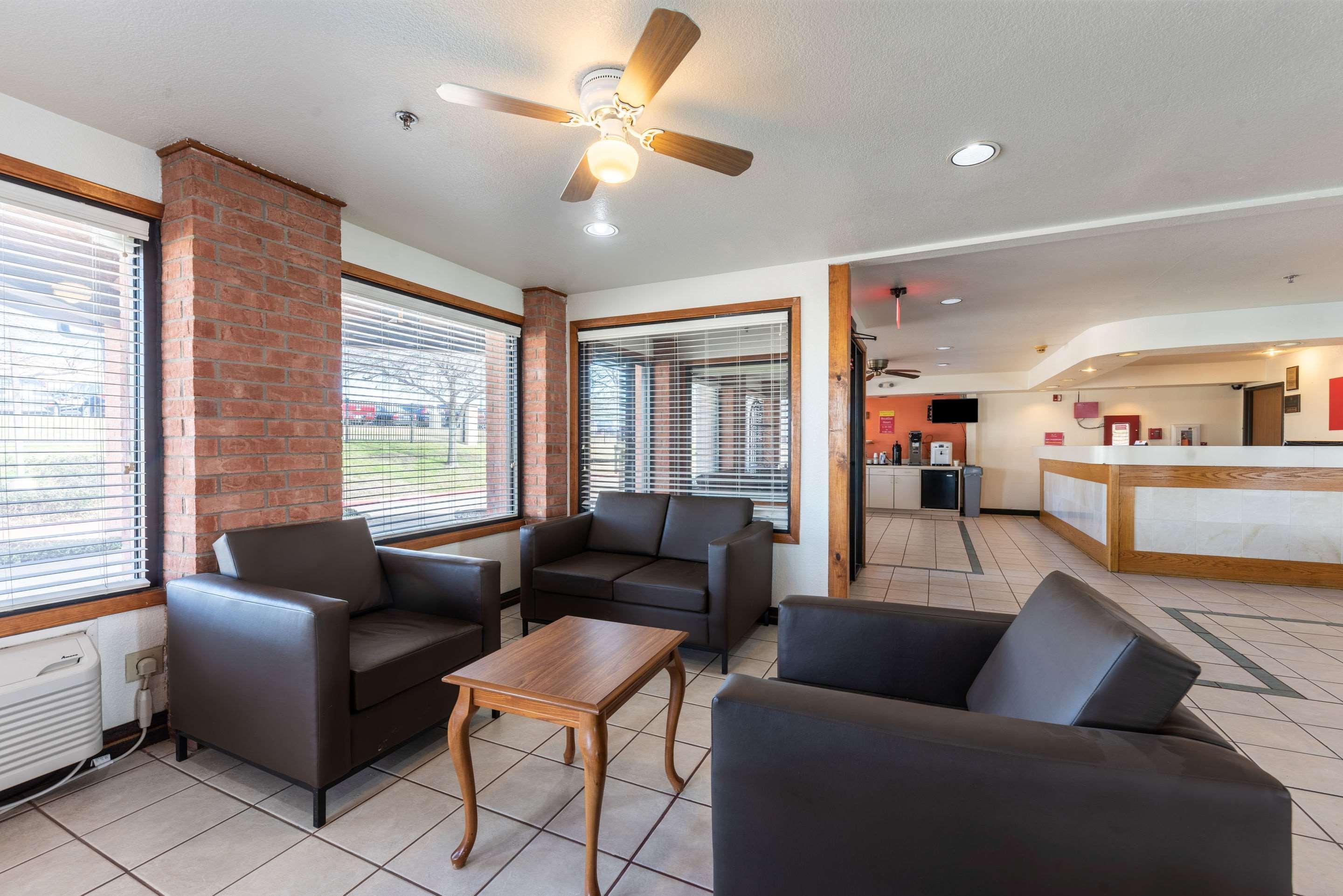 Econo Lodge Inn & Suites McKinney Buitenkant foto