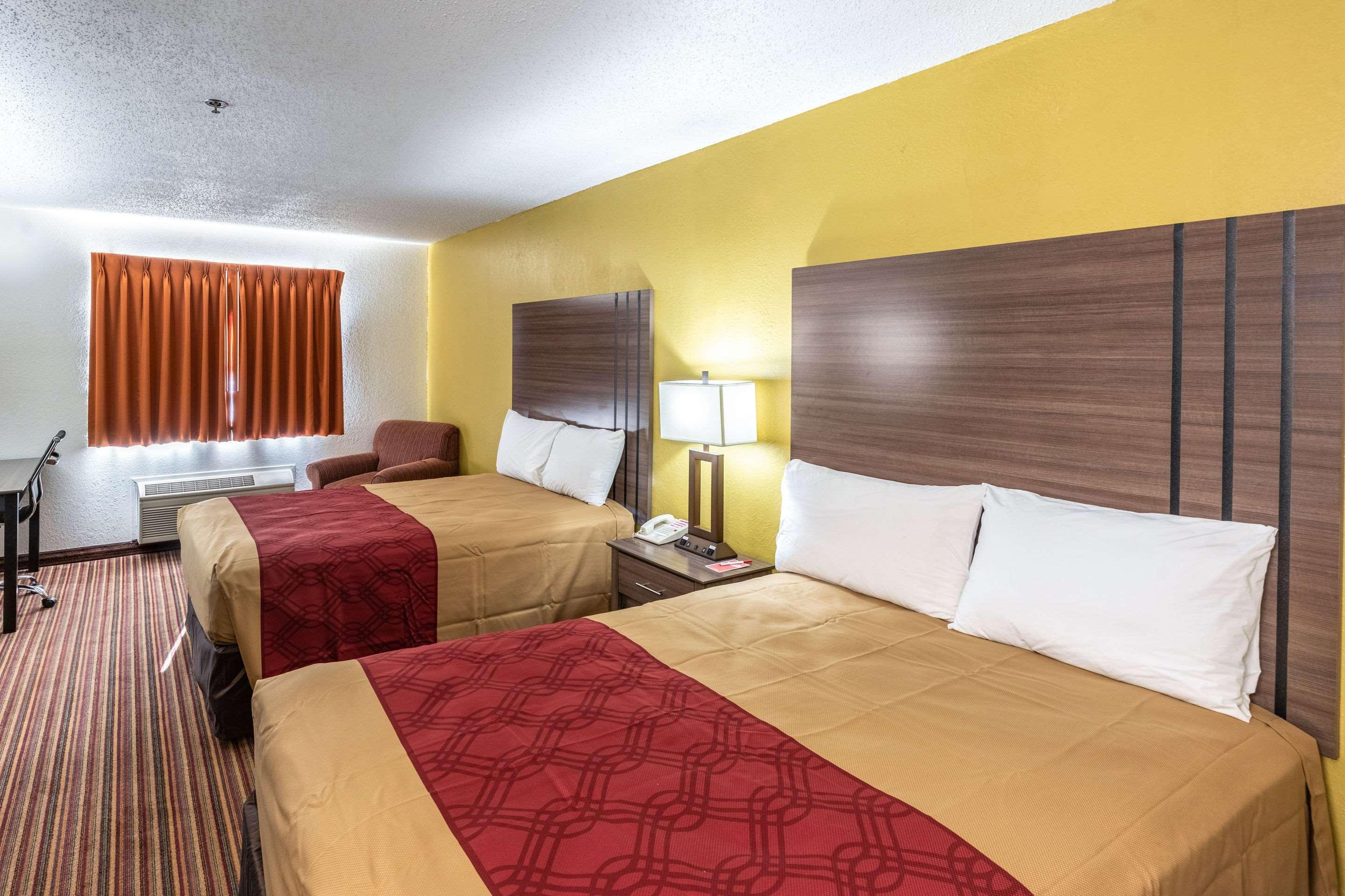 Econo Lodge Inn & Suites McKinney Buitenkant foto