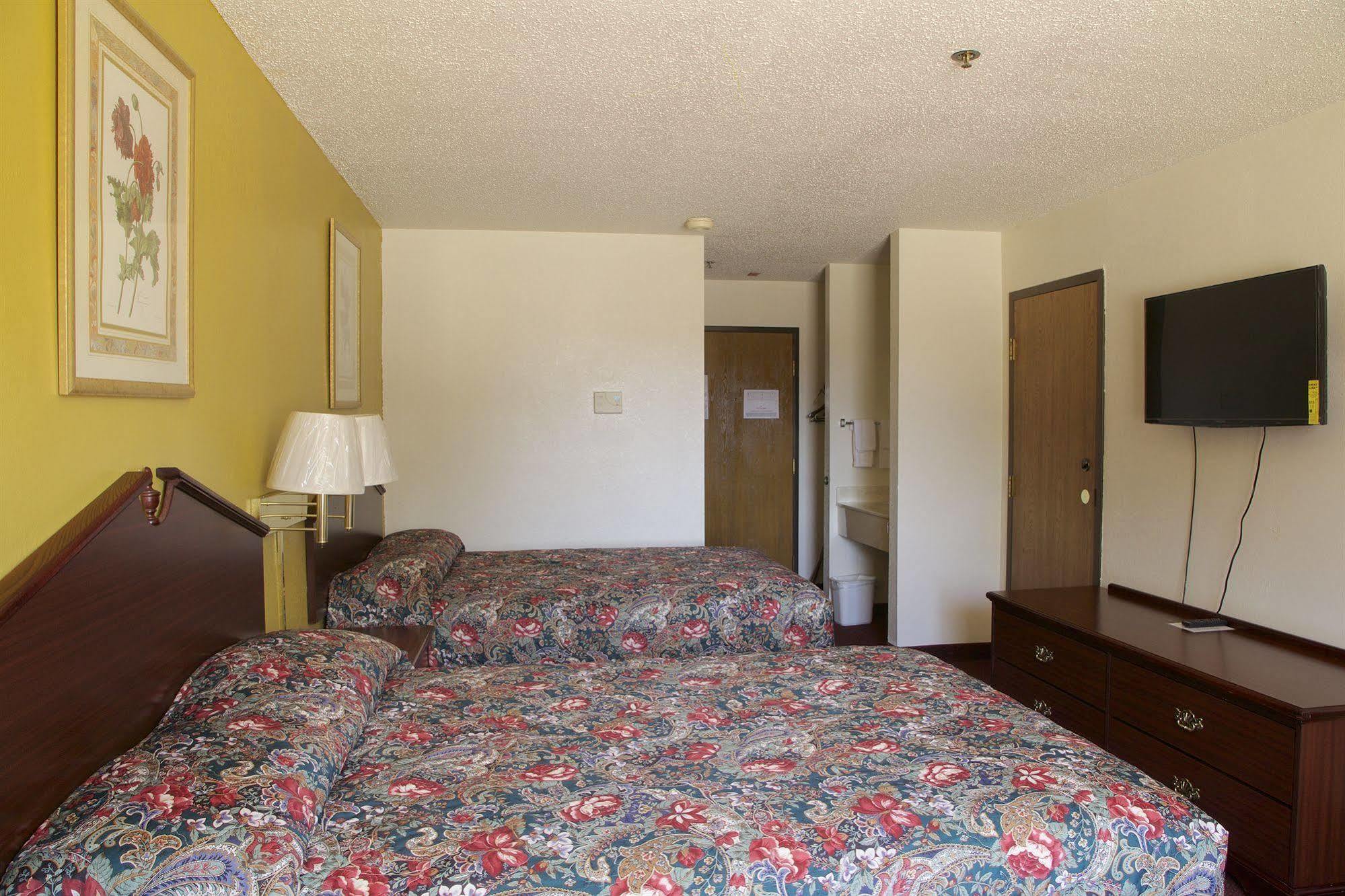 Econo Lodge Inn & Suites McKinney Buitenkant foto
