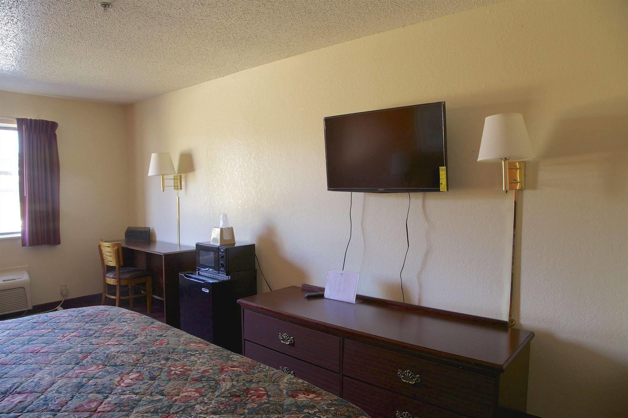 Econo Lodge Inn & Suites McKinney Buitenkant foto